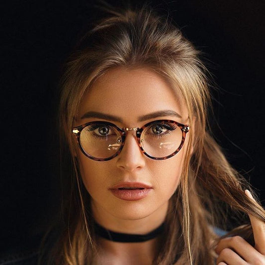 Why Sato Glasses Are Known for Minimalist Perfection
